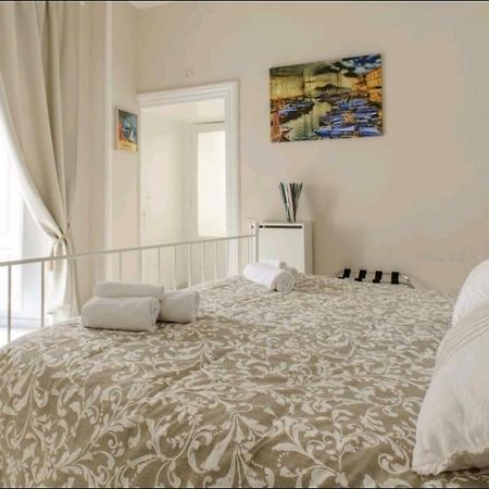 Borgo Santa Lucia Apartment Napoli Dış mekan fotoğraf