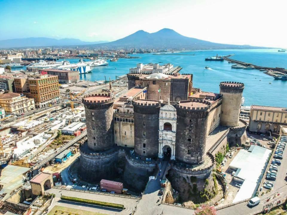 Borgo Santa Lucia Apartment Napoli Dış mekan fotoğraf